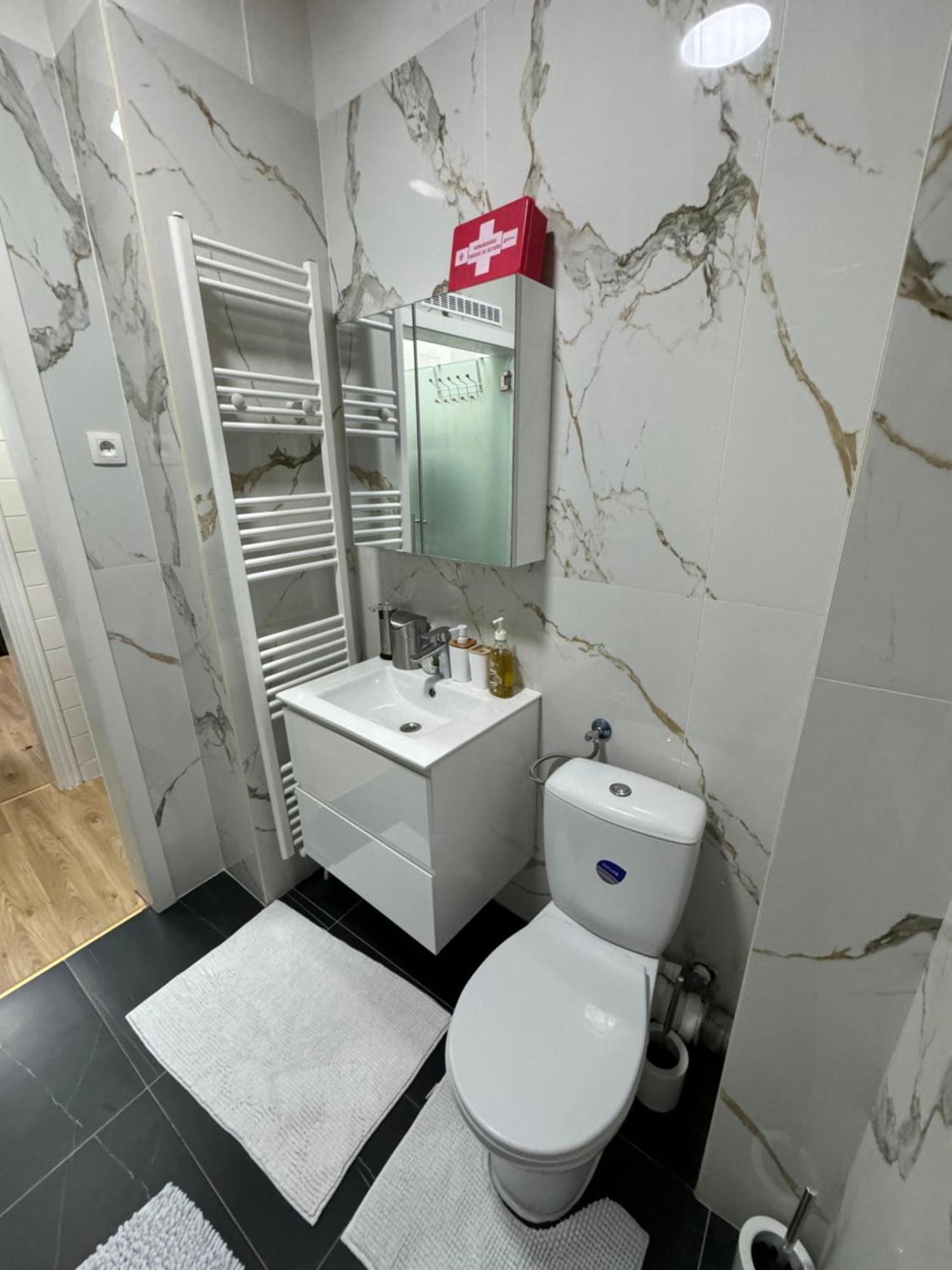 Appartement 2 Chambre Luxueuse A Jette ブリュッセル エクステリア 写真
