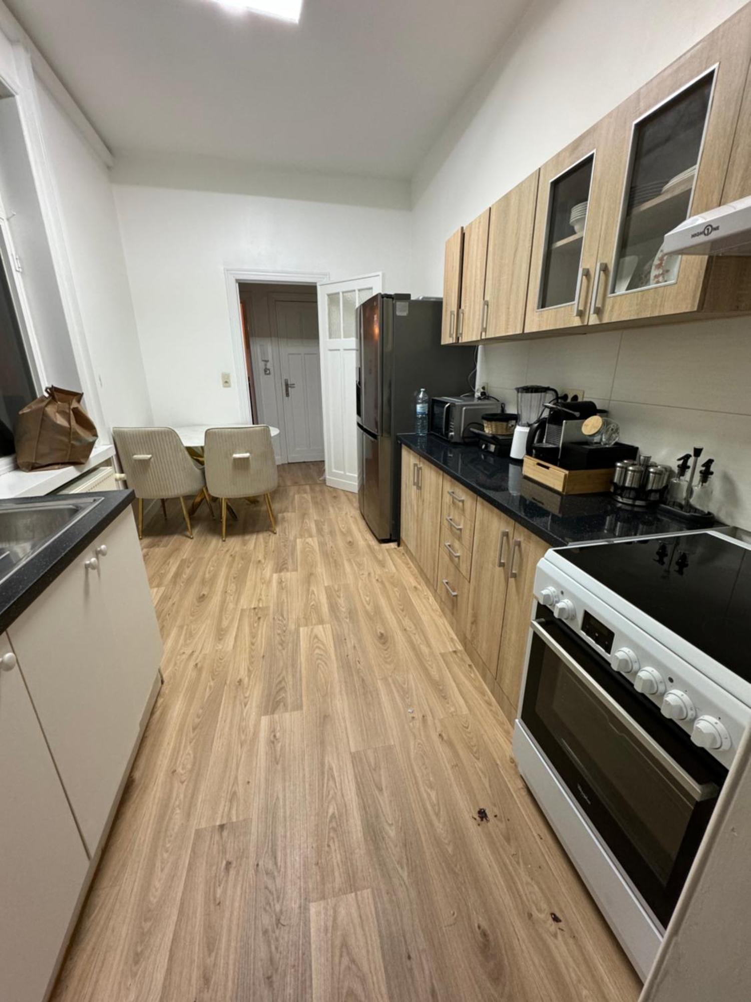 Appartement 2 Chambre Luxueuse A Jette ブリュッセル エクステリア 写真