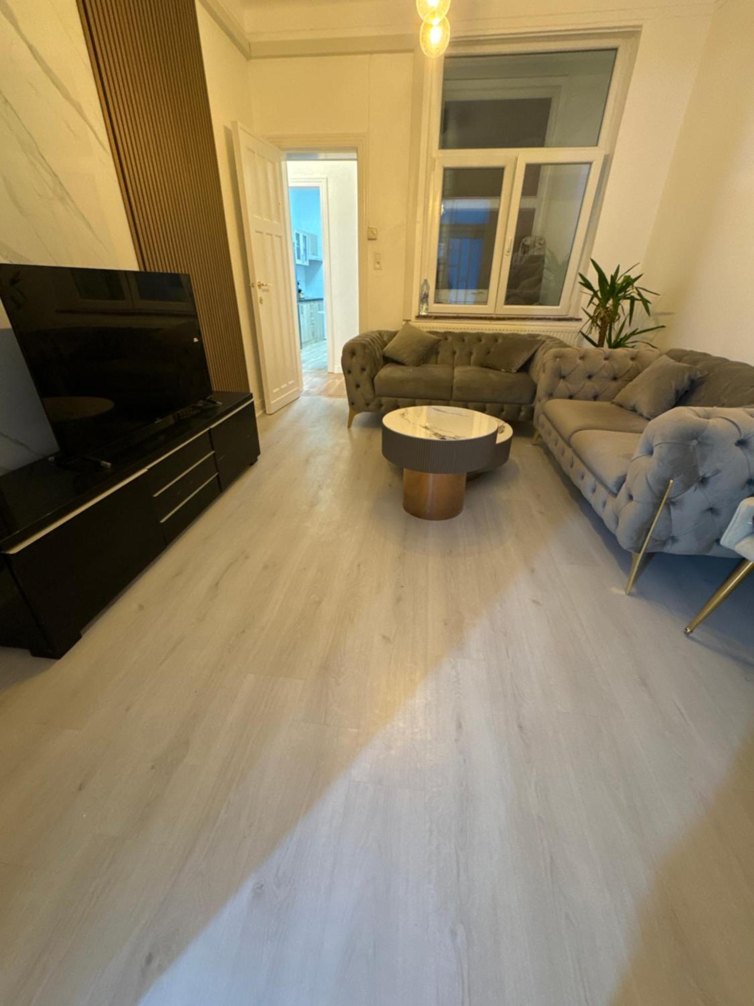 Appartement 2 Chambre Luxueuse A Jette ブリュッセル エクステリア 写真